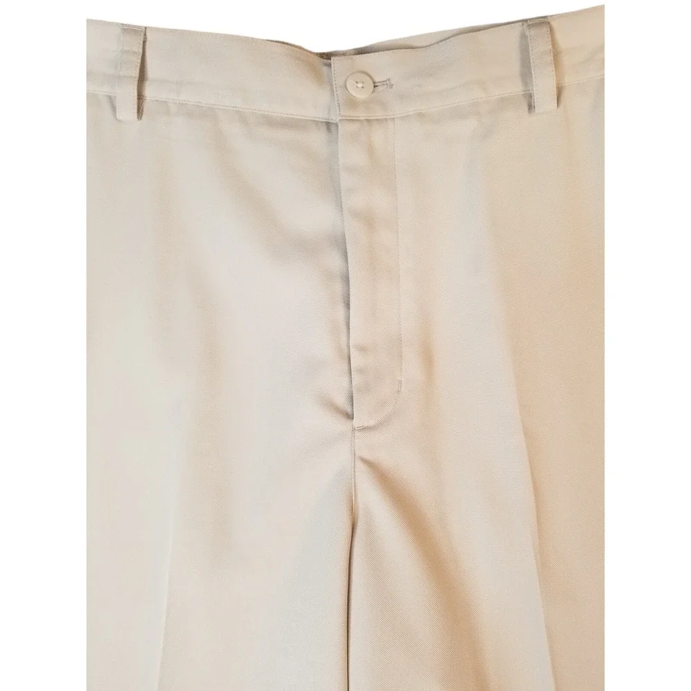 Nike Men's Shorts Golf Beige Fit Dry Size 36 Inseam 10 inches.